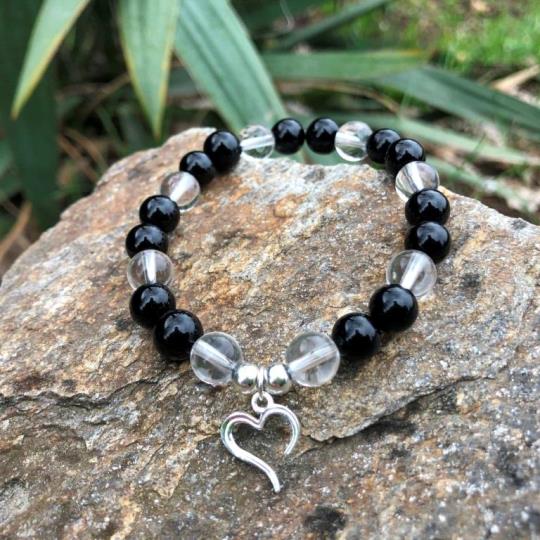 Minerální náramek křišťál, onyx - TOUHA (stříbro Ag925)